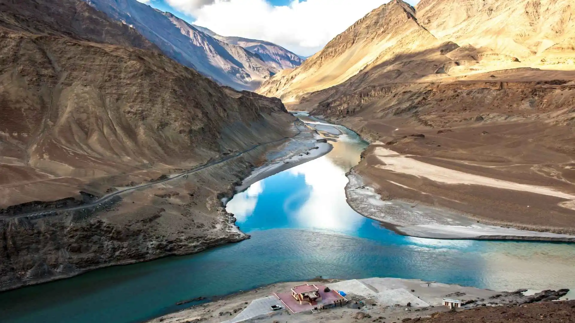 Leh Ladakh Tour